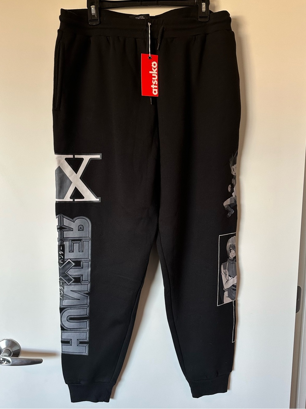 Atsuko Hunter x Hunter graphic joggers size XL NWT